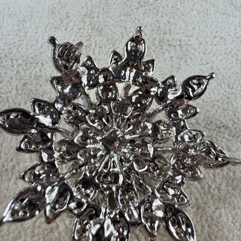 Elegant Silver Gemstones Floral Brooch